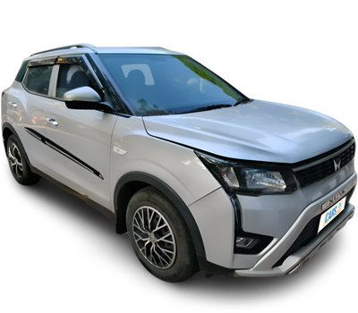 Mahindra XUV300-img